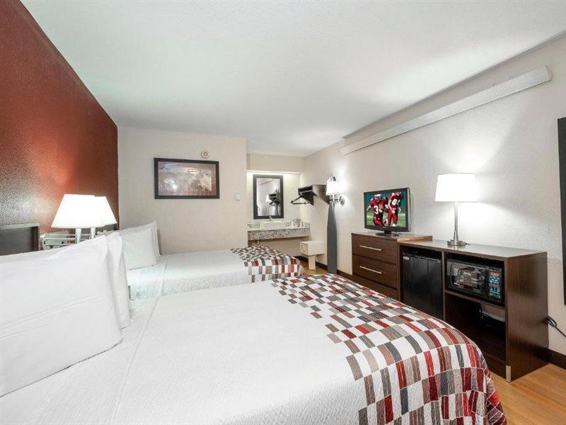 Travelodge By Wyndham Peoria Exterior photo