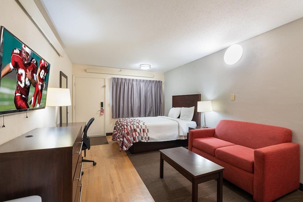 Travelodge By Wyndham Peoria Exterior photo