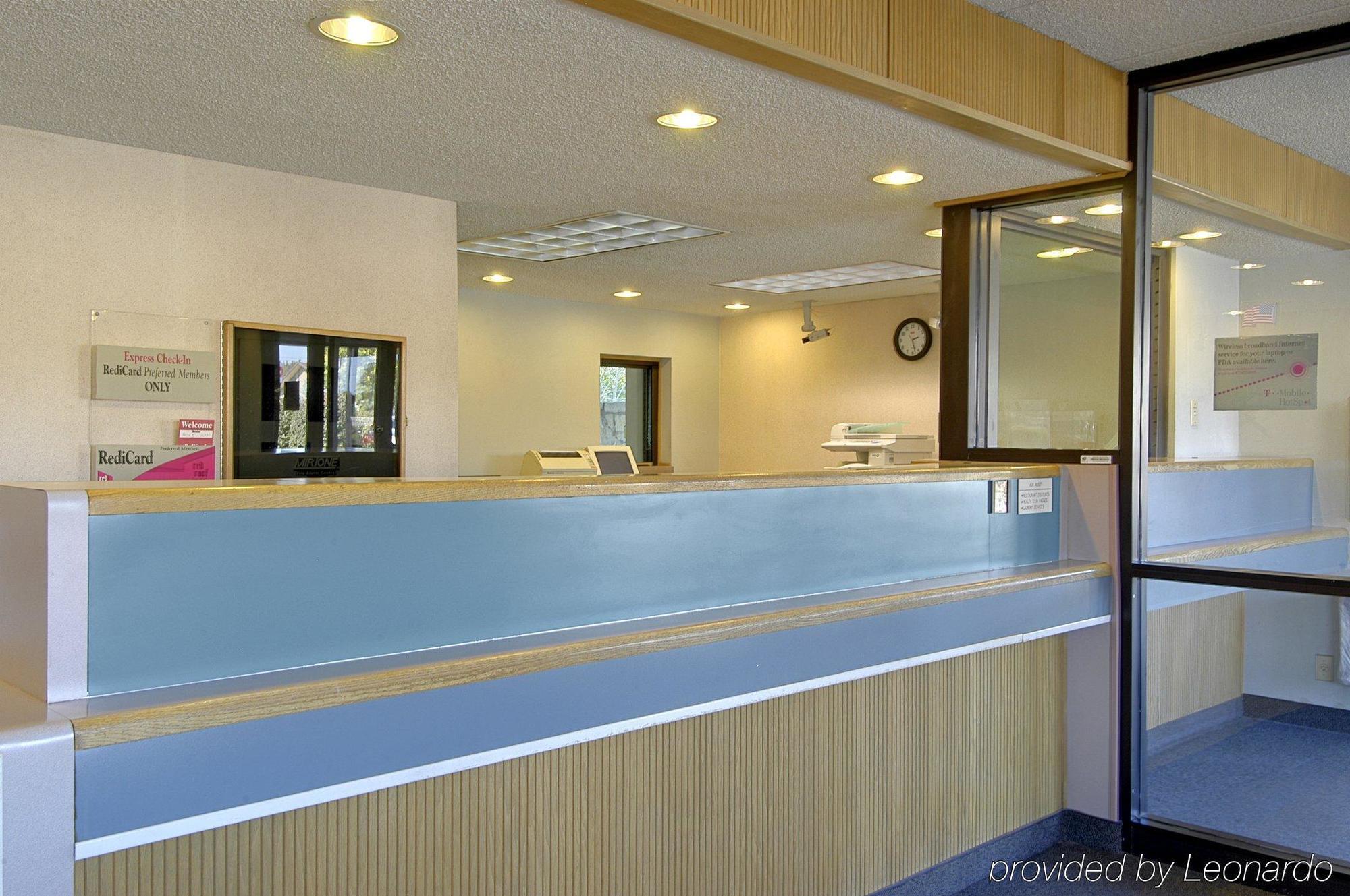 Travelodge By Wyndham Peoria Interior photo