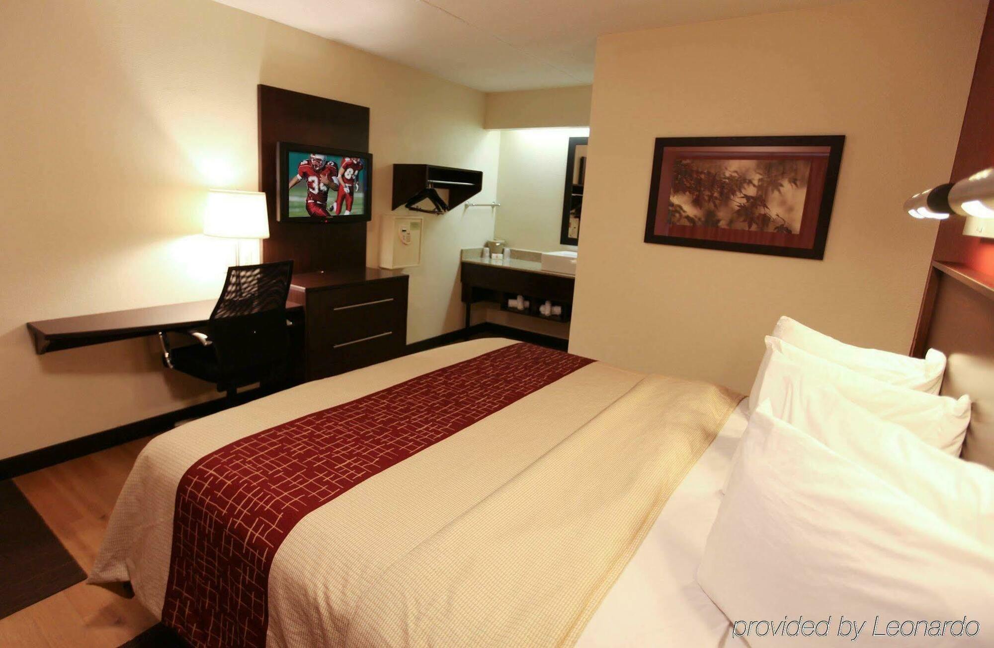 Travelodge By Wyndham Peoria Exterior photo